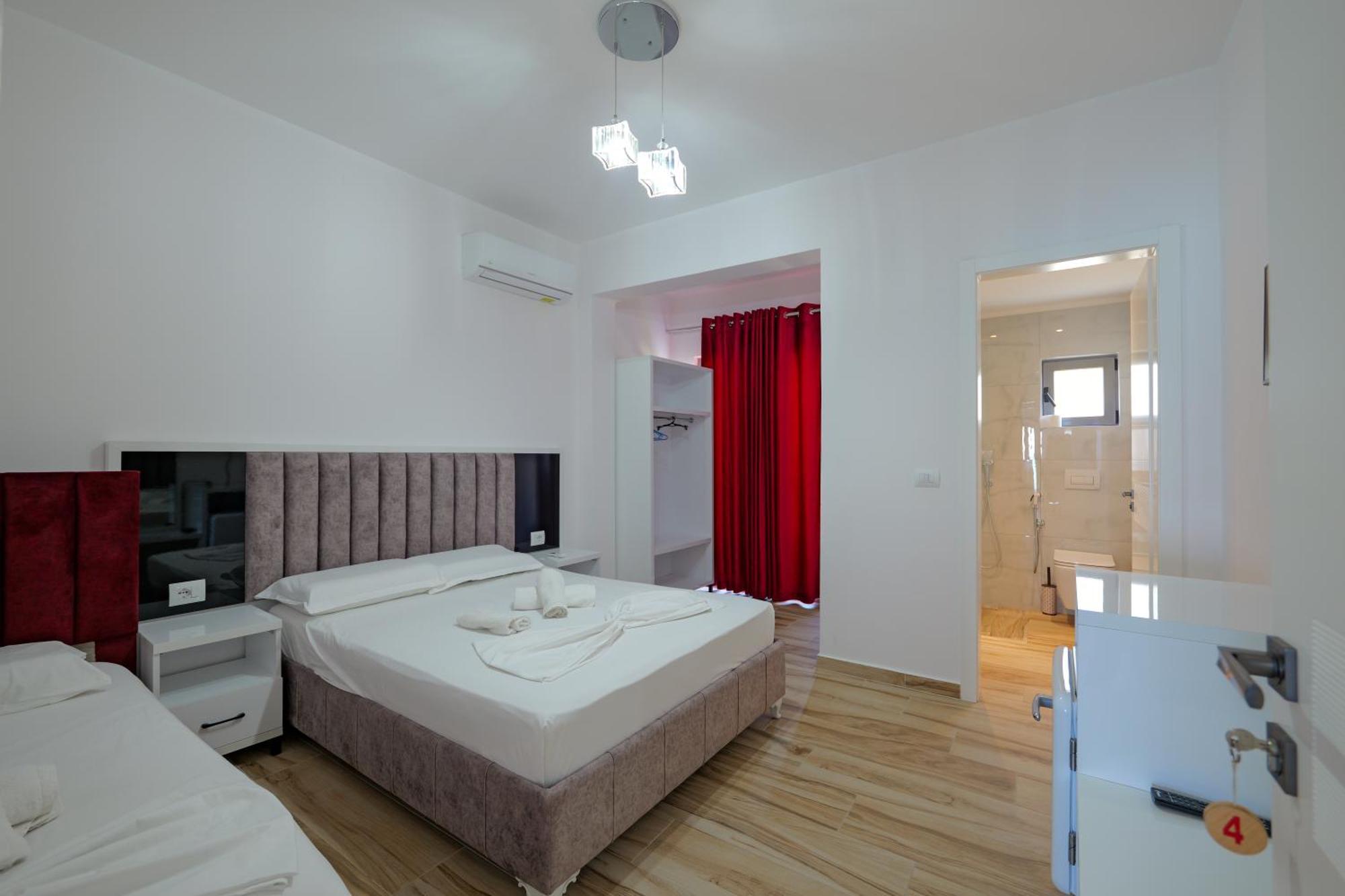 Hotel Take Borsh Kültér fotó