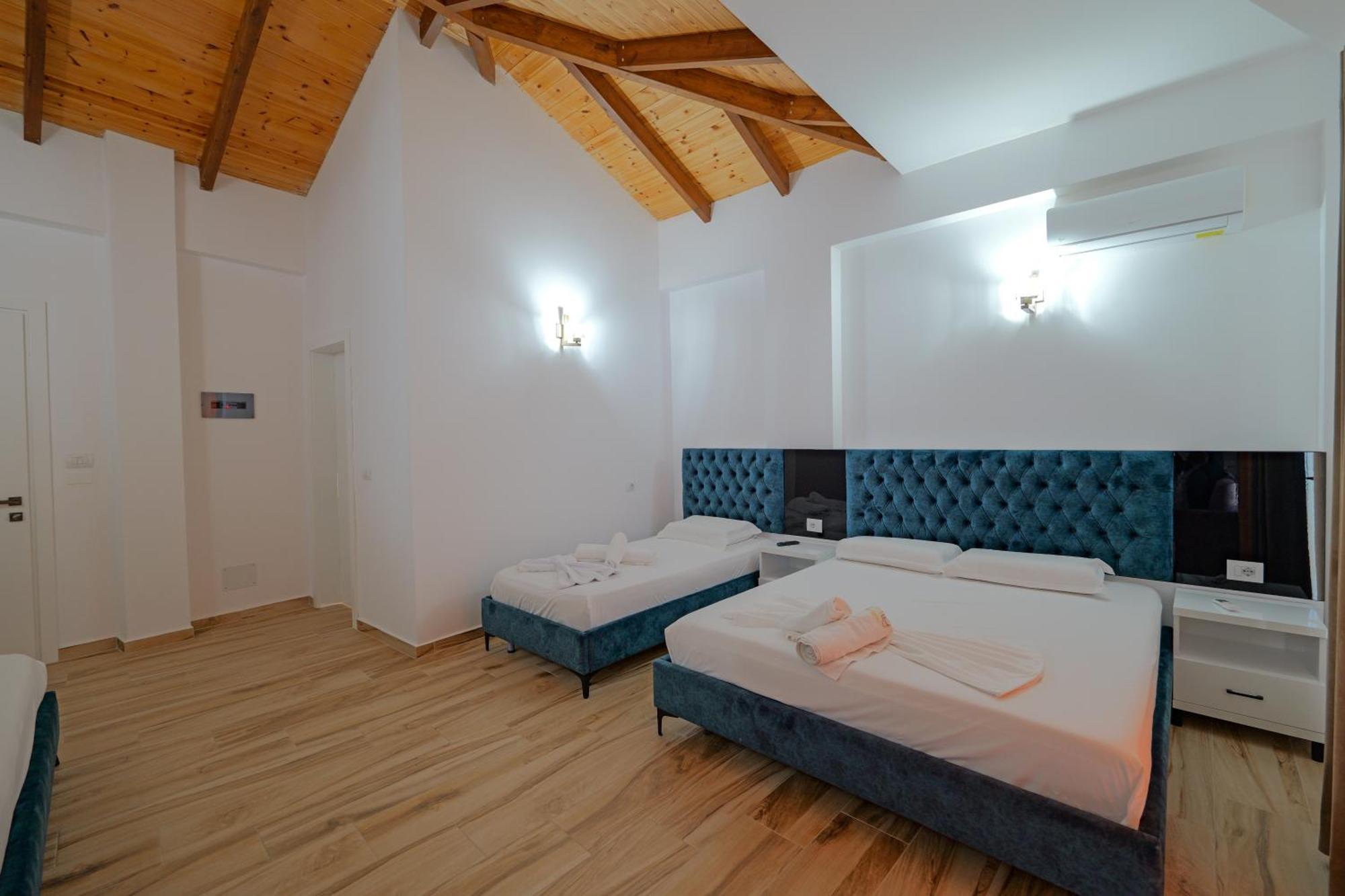 Hotel Take Borsh Kültér fotó