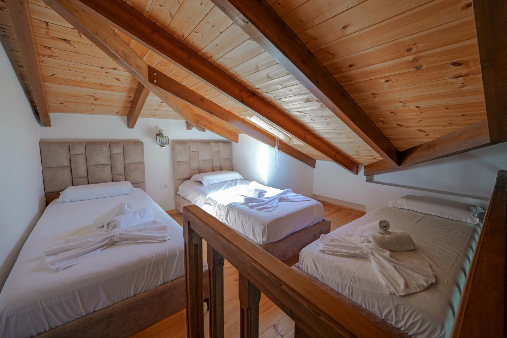 Hotel Take Borsh Kültér fotó